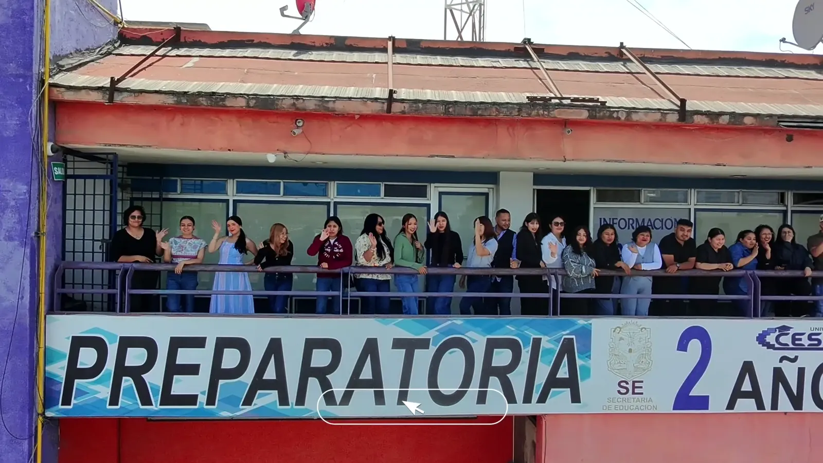 Comunidad estudiantil del plantel CESCA Mariano en Tijuana